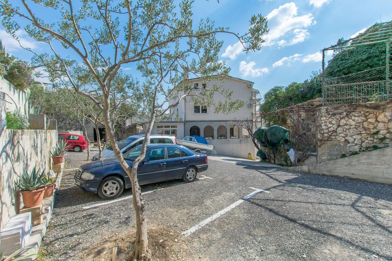 Apartments Clarus Mare Duce Exterior photo
